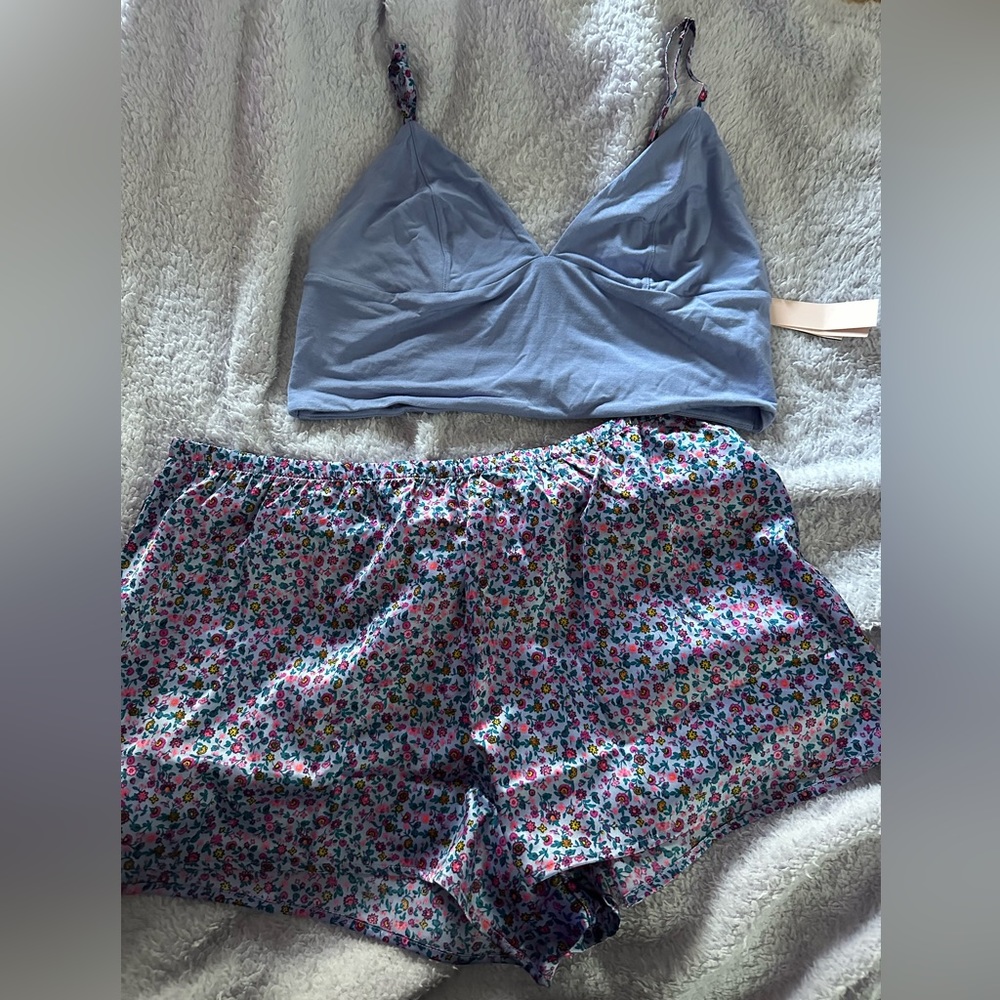 VS pajama set
